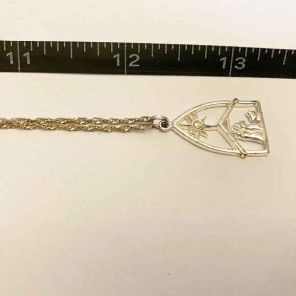 Silver Nativity Necklace on 12" chain featuring Cubic Zirconia star Christmas - Picture 5 of 6